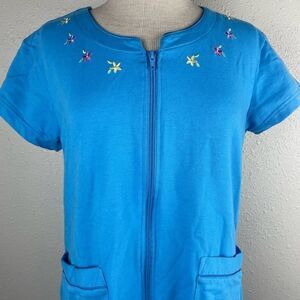 Passports Full Zip Shower/Pool Robe Size M EUC